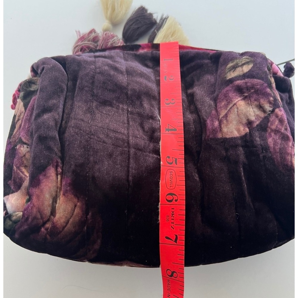 Johnny Was Los Angeles Purple Velvet Floral Quilted Tassel Cosmetic Makeup Bag - Picture 7 of 7